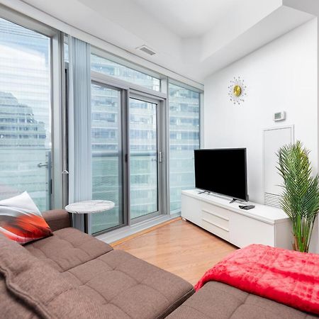 Downtown Toronto 2 Bedrooms Condo Exterior photo